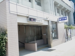 �J������]����w